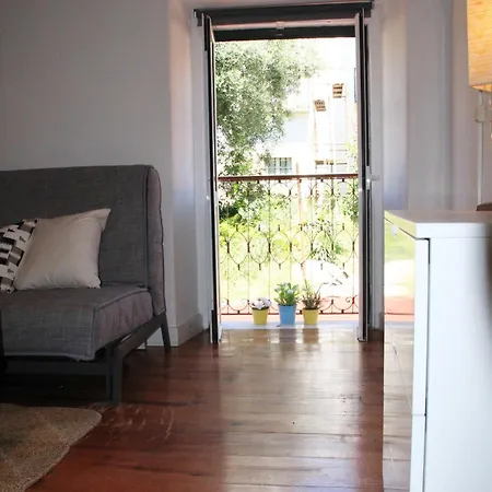 Daire Ideal Address With Fantastic View Castel -old Town-river Lisboa