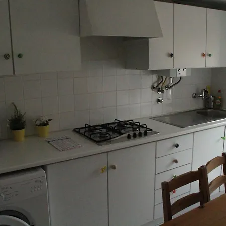 Daire Ideal Address With Fantastic View Castel -old Town-river