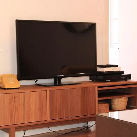 Daire Ideal Address With Fantastic View Castel -old Town-river Lisboa