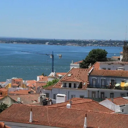 Ideal Address With Fantastic View Castel -old Town-river * 리스본